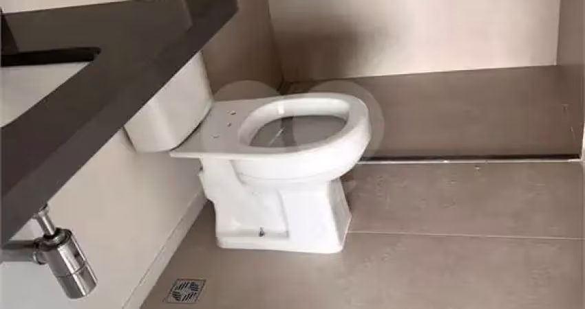 Apartamento com 3 quartos à venda na Rua Alves Guimarães, 1380, Pinheiros, São Paulo
