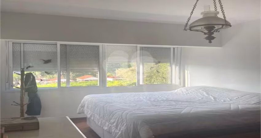 Casa com 3 quartos à venda na Rua Pedra Bonita, 111, Vila Pedra Branca, São Paulo