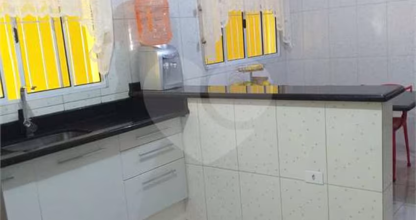 Casa com 3 quartos à venda na Rua Hermínio Falcon, 173, Jardim City, Guarulhos