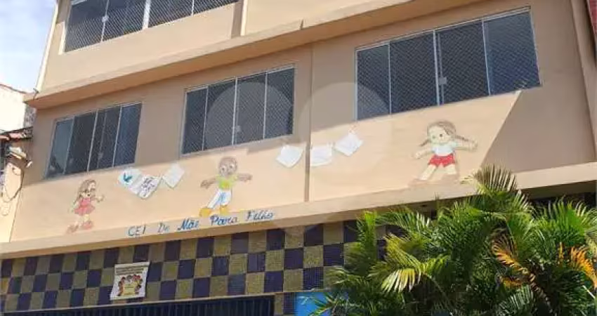 Casa com 11 quartos para alugar na Rua César Bachini, 7, Conjunto Residencial Bandeirantes, São Paulo