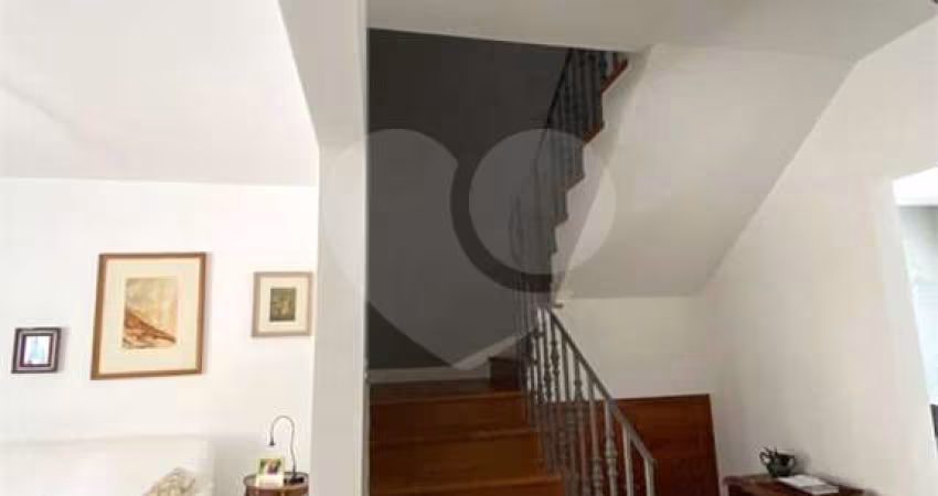 Casa com 3 quartos à venda na Rua Manduri, 214, Jardim Paulistano, São Paulo