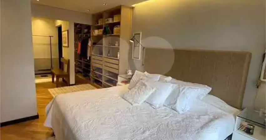 Apartamento com 4 quartos à venda na Rua dos Sorocabanos, 617, Ipiranga, São Paulo
