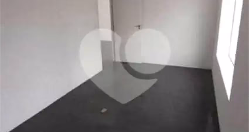Sala comercial à venda na Rua Pirapitingui, 80, Liberdade, São Paulo