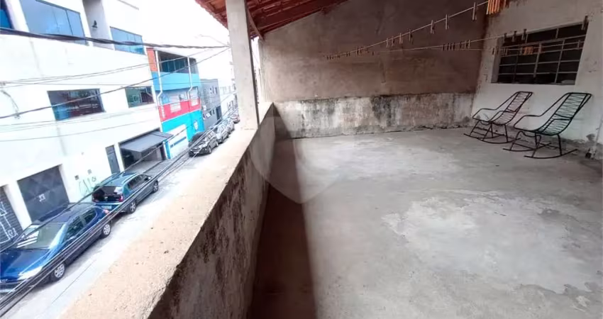 Casa com 2 quartos à venda na Rua Avelino Carvalho, 64, Vila Paulo Silas, São Paulo
