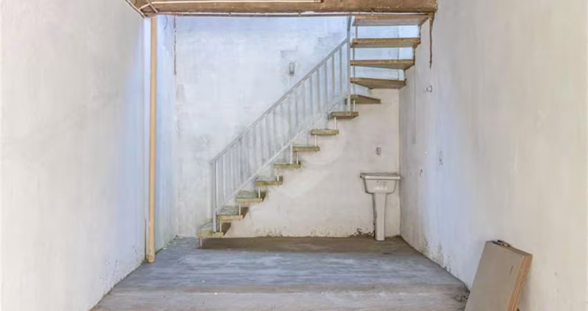 Casa à venda na Rua Benvenuto Cellini, 50, Jardim das Vertentes, São Paulo