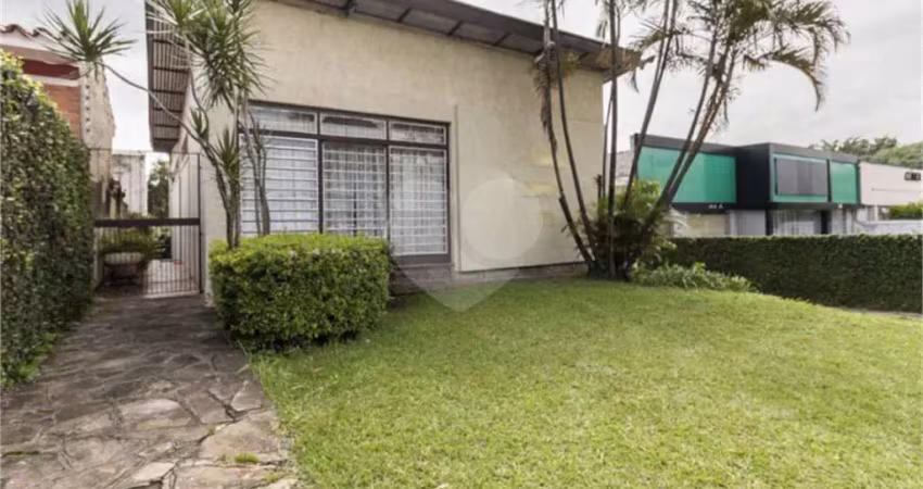 Casa com 3 quartos à venda na Rua Brigadeiro Gavião Peixoto, 846, Lapa, São Paulo