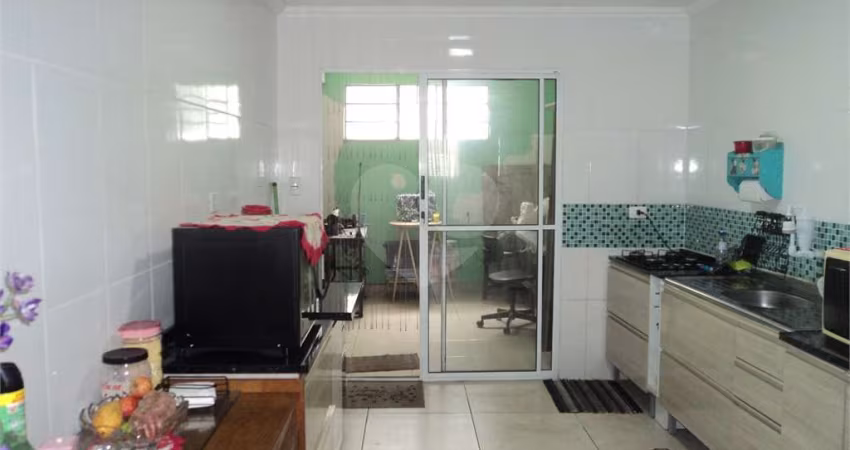 Casa com 2 quartos à venda na Rua Lourival da Costa, 48, Pestana, Osasco
