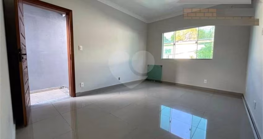 Casa com 3 quartos à venda na Rua Benedito Nunes Vieira, 59, Jardim Santa Terezinha, Taboão da Serra