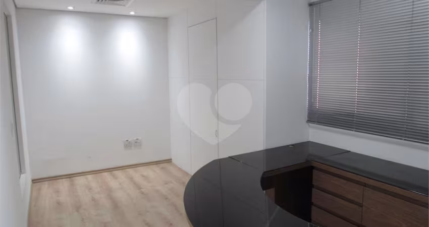 Sala comercial à venda na Rua do Bosque, 1589, Barra Funda, São Paulo