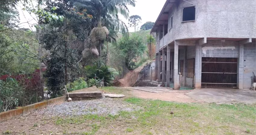 Chácara / sítio com 4 quartos à venda na Rodovia Engenheiro Renê Benedito da Silva, 49, São João, Itapevi