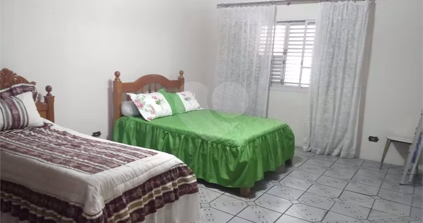 Casa com 3 quartos para alugar na Avenida Flora, 303, Jaguaribe, Osasco