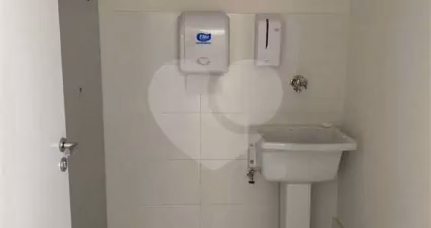 Apartamento à venda na Avenida Domingos Odália Filho, 301, Centro, Osasco