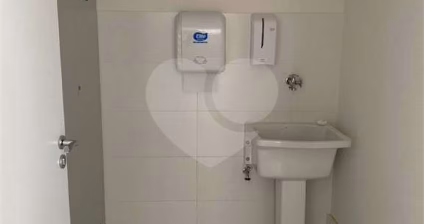 Apartamento para alugar na Avenida Domingos Odália Filho, 301, Centro, Osasco