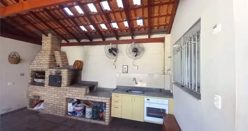 Casa com 4 quartos à venda na Rua Paulo Peixoto, 60, Jardim Virgínia Bianca, São Paulo