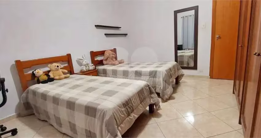 Casa com 2 quartos à venda na Rua Aracati, 94, Guaiaúna, São Paulo