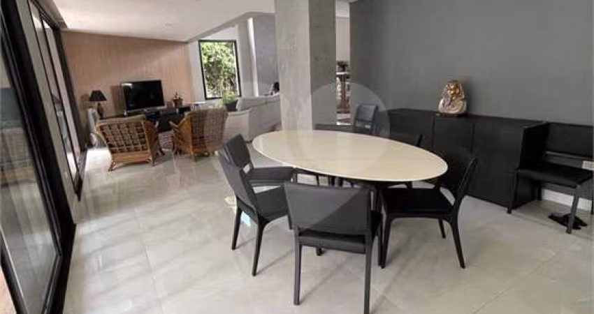 Casa em condomínio fechado com 3 quartos à venda na Alameda das Tulipas, 136, Alphaville, Santana de Parnaíba