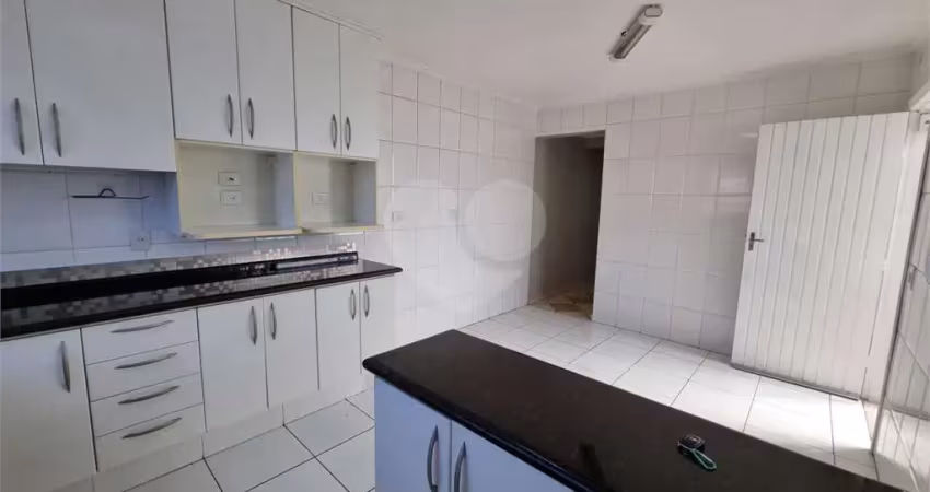 Casa com 3 quartos à venda na Avenida Professor José Maria Alkmin, 578, Jardim Ester, São Paulo