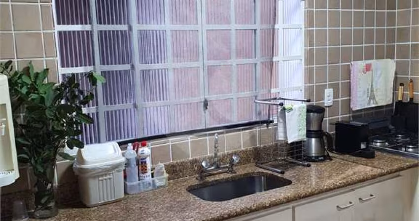 Casa com 3 quartos à venda na Rua Ibiracaba, 46, Vila Floresta, Santo André
