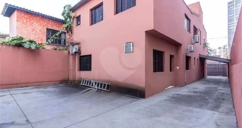 Casa com 3 quartos à venda na Rua Manduri, 97, Jardim Paulistano, São Paulo
