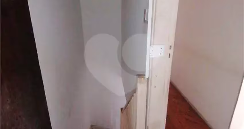Casa com 3 quartos para alugar na Rua Álvaro de Menezes, 72, Vila Mariana, São Paulo