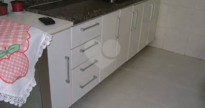 Casa em condomínio fechado com 3 quartos à venda na Rua Antônio de Bonis, 29, Vila Butantã, São Paulo