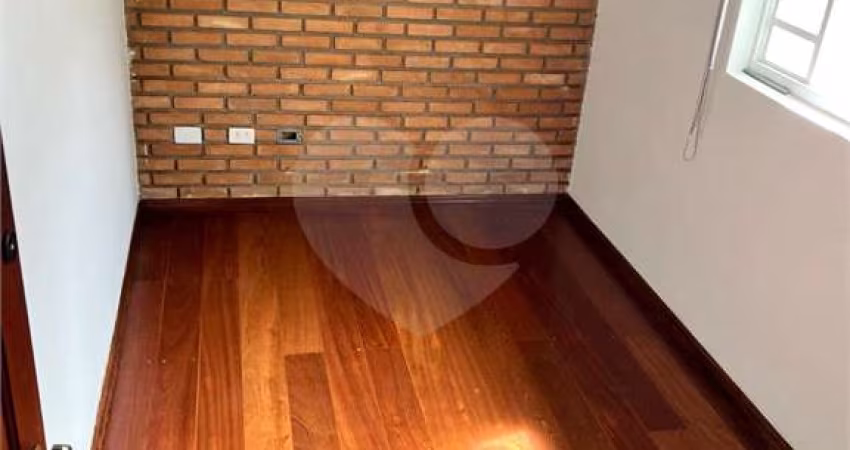 Casa com 4 quartos para alugar na Alameda dos Guaramomis, 968, Planalto Paulista, São Paulo