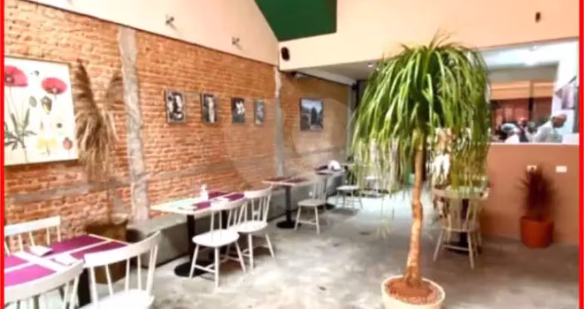 Prédio para alugar na Rua Bento Freitas, 290, República, São Paulo