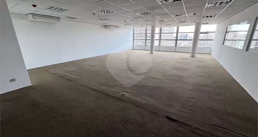 Casa comercial à venda na Rua Líbero Badaró, 471, Centro, São Paulo