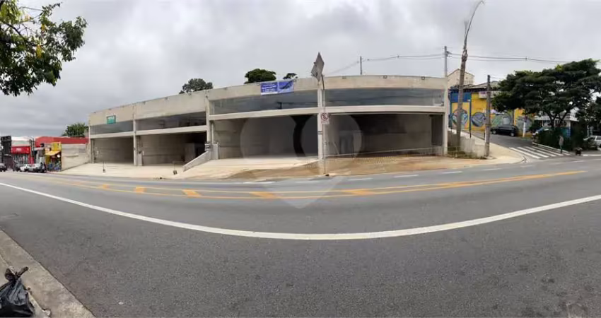 Ponto comercial para alugar na Avenida Carlos Lacerda, 1051, Pirajussara, São Paulo