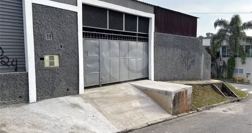 Barracão / Galpão / Depósito à venda na Rua Professor Claudemir Gomes do Vale, 213, Batistini, São Bernardo do Campo