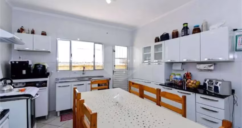 Casa com 3 quartos à venda na Rua Waldomiro, 27, Jardim Aida, Guarulhos