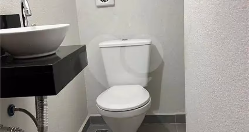 Casa com 3 quartos à venda na Rua Irmãos Pila, 355, Vila Mazzei, São Paulo