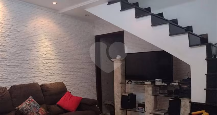 Casa com 3 quartos à venda na Rua Estrela do Indaiá, 109, Jardim Monte Carmelo, Guarulhos