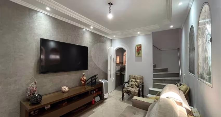 Casa com 2 quartos à venda na Rua Tiradentes, 334, Centro, Diadema