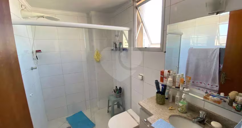 Apartamento com 3 quartos para alugar na Rua Joaquim Norberto, 518, Vila Paulicéia, São Paulo