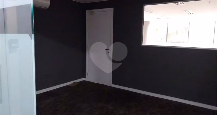 Sala comercial à venda na Rua Carnaubeiras, 168, Jabaquara, São Paulo