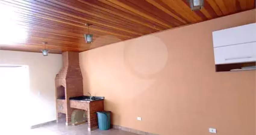 Casa com 2 quartos à venda na Rua Esmeraldo José de Oliveira, 780, Vila Amorim, Suzano