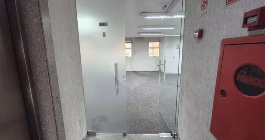 Sala comercial para alugar na Rua Barão do Triunfo, 73, Brooklin Paulista, São Paulo
