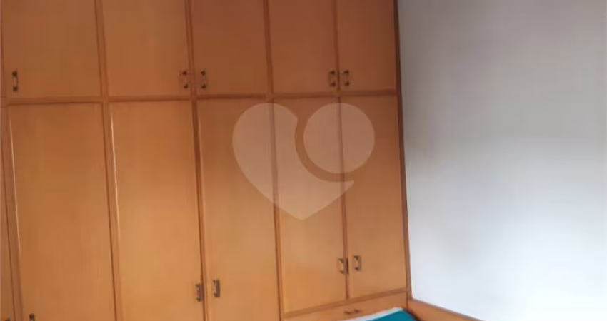 Casa com 3 quartos à venda na Rua Lisboa, 333, Osvaldo Cruz, São Caetano do Sul