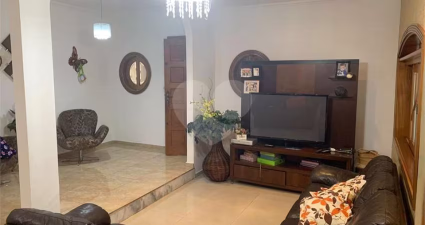 Casa com 4 quartos para alugar na Rua José Lobo, 240, Jardim Maria Adelaide, São Bernardo do Campo