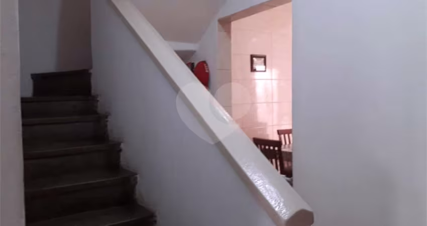 Casa com 3 quartos à venda na Avenida Fagundes de Oliveira, 250, Piraporinha, Diadema