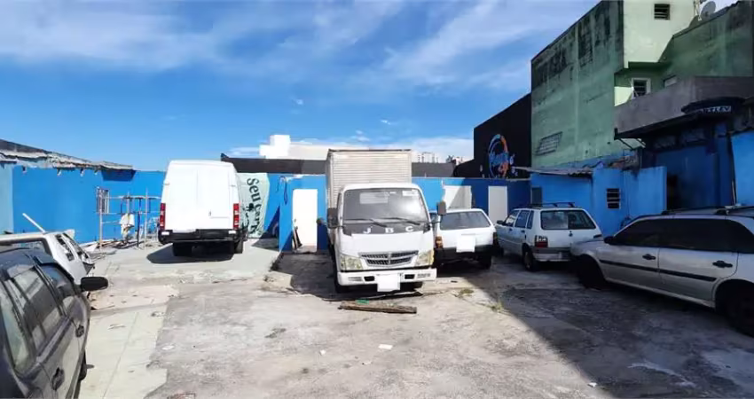 Terreno comercial para alugar na Rua Castro Alves, 210, Conceição, Diadema