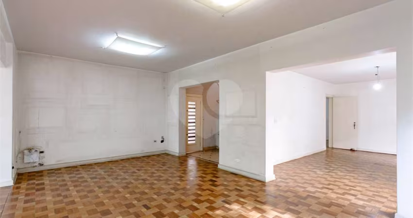 Casa com 5 quartos à venda na Rua Luxemburgo, 77, Jardim Europa, São Paulo