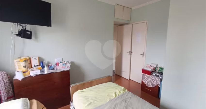 Apartamento com 3 quartos à venda na Rua Teodureto Souto, 922, Cambuci, São Paulo