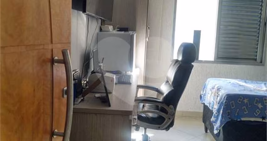 Casa com 3 quartos à venda na Rua Cássio de Almeida, 737, Vila Guilherme, São Paulo