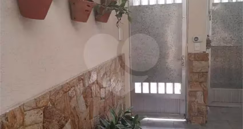 Casa com 3 quartos à venda na Rua Vergínio Flaiban, 94, Jardim D'Abril, Osasco