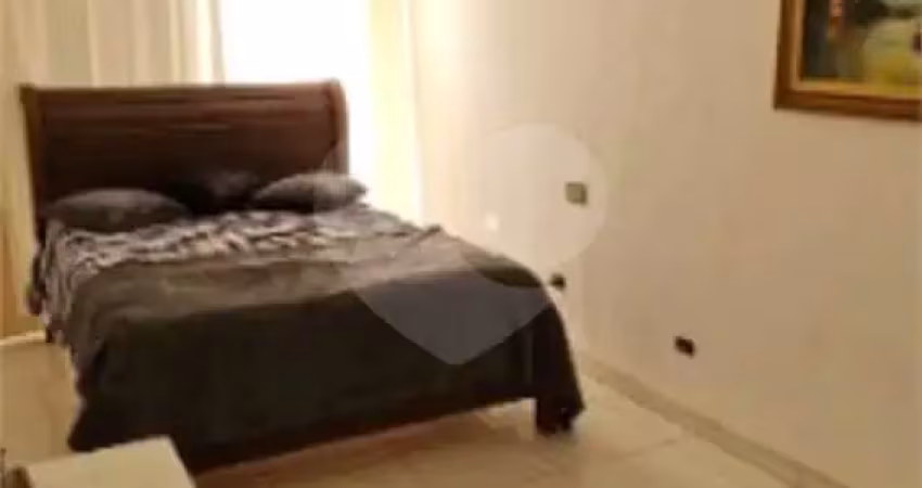 Casa com 6 quartos à venda na Rua Santa Rita de Cássia, 171, Km 18, Osasco