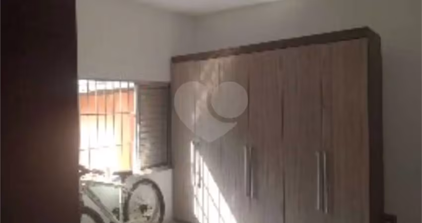 Casa com 2 quartos à venda na Rua Francisco de Almeida, 81, Ayrosa, Osasco