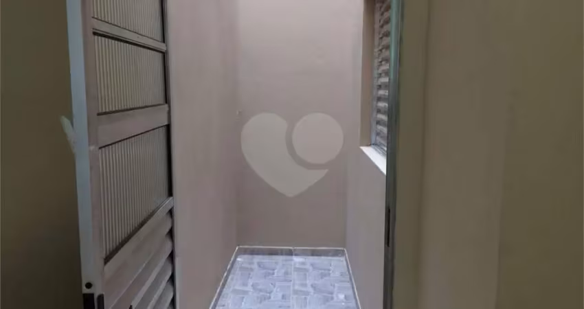 Casa com 8 quartos à venda na Estrada das Rosas, 935, Santa Maria, Osasco