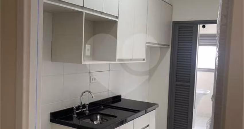 Apartamento com 3 quartos para alugar na Avenida do Oratório, 401, Vila Independência, São Paulo